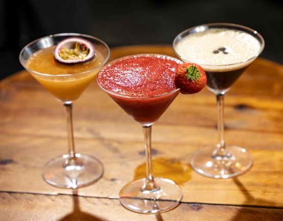 bottomless brunch cocktails